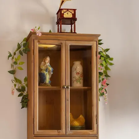 Romantic Alfama Balcony - 10 Minutes From Terreiro Do Paco Apartmán Lisboa