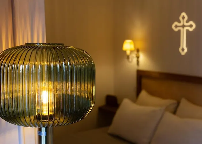 Apartment Romantic Alfama Balcony - 10 Minutes From Terreiro Do Paco Lisbon