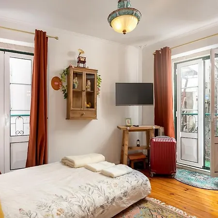 아파트 Romantic Alfama Balcony - 10 Minutes From Terreiro Do Paco